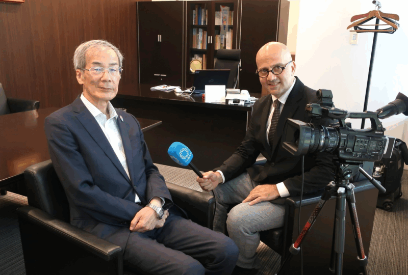 稲田義久研究統括がクウェート国営テレビの取材対応